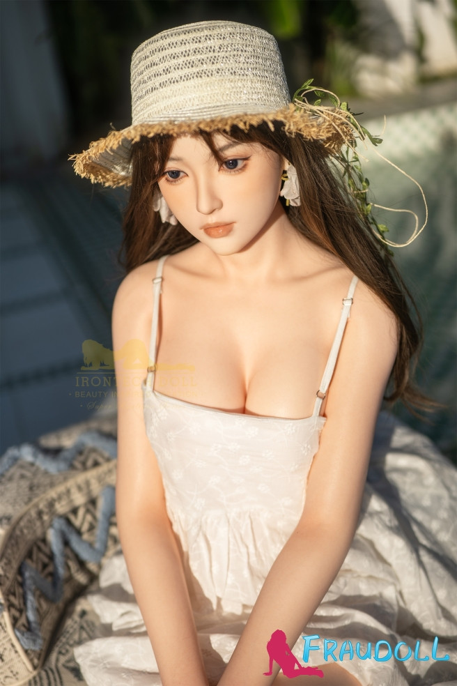 Silikon real doll 166cm Leana